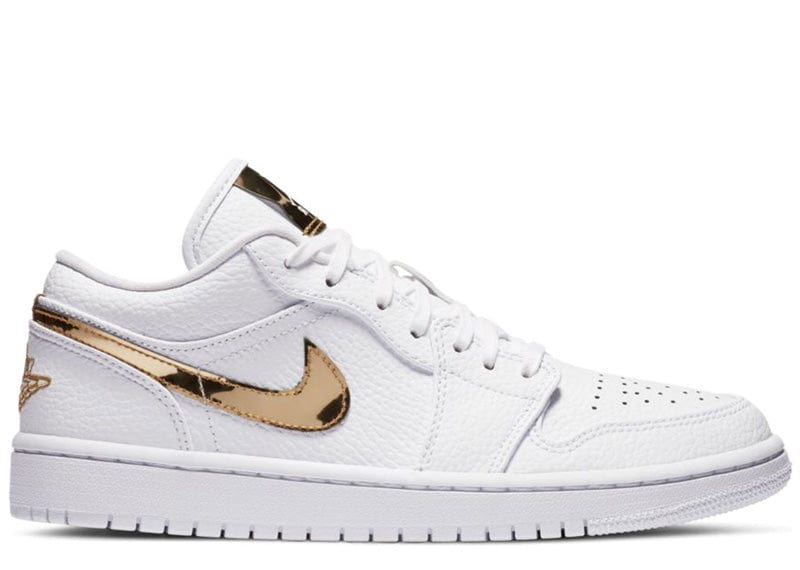 靴 NIKE Women's AIR JORDAN 1 LOW WHITE GOLD Jordan 1 Low White Metallic Gold (Women's) – Court Order