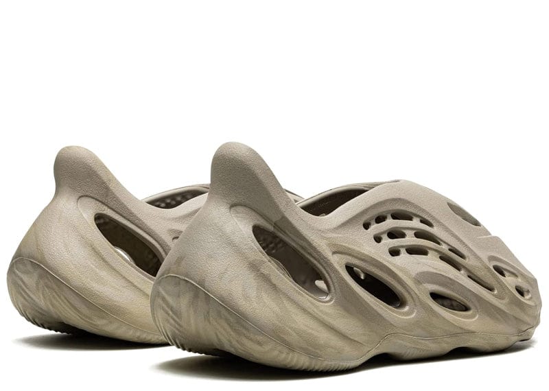 adidas Sneakers adidas Yeezy Foam RNNR Stone Sage