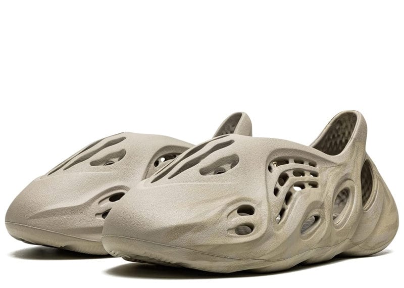 adidas Sneakers adidas Yeezy Foam RNNR Stone Sage
