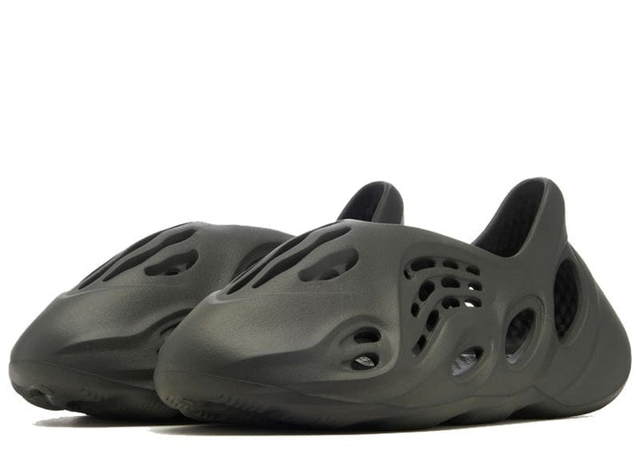 adidas アディダス YZY FOAM RNR RUNNER Carbon Adidas Yeezy Foam Runner RNR Carbon Size 12 Mens US (IG5349