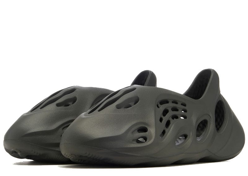 adidas Yeezy Foam RNR Carbon – Court Order