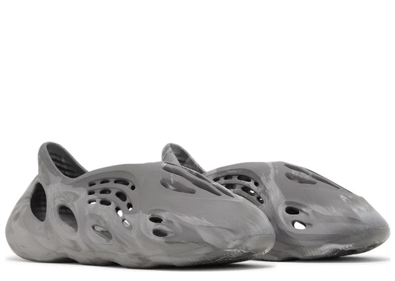 靴adidas YEEZY Foam Runner \
