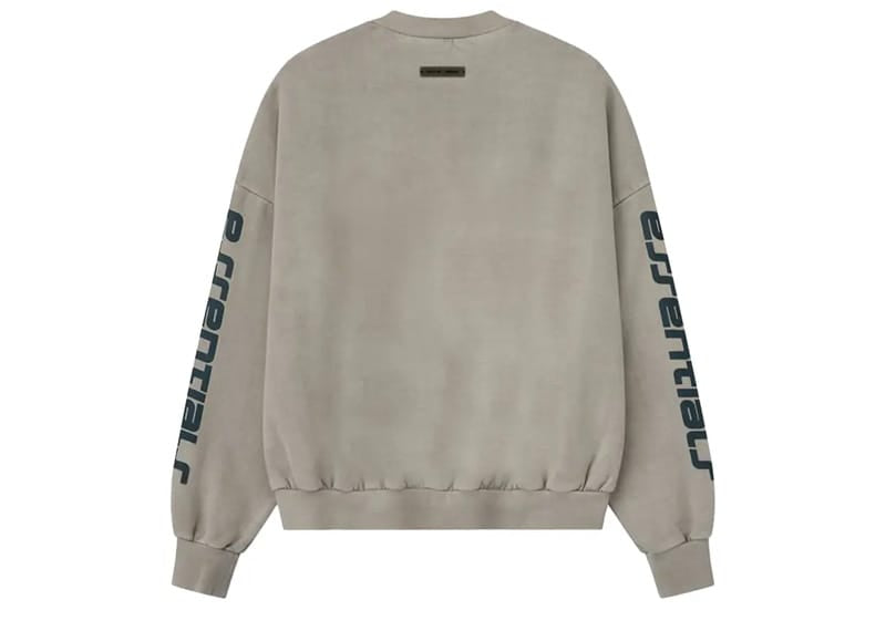 Fear of God Essentials Heavy Fleece Cropped Relaxed Sweatshirt