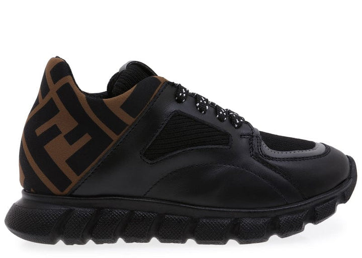 Fendi sneakers logo online