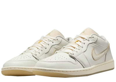 Jordan sneakers Jordan 1 Low SE Metallic Team Gold (Women's)