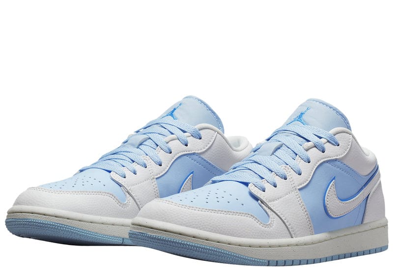 Jordan 1 Low SE Reverse Ice Blue W