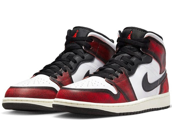Jordan 1 Mid Wear-Away Chicago – Court Order