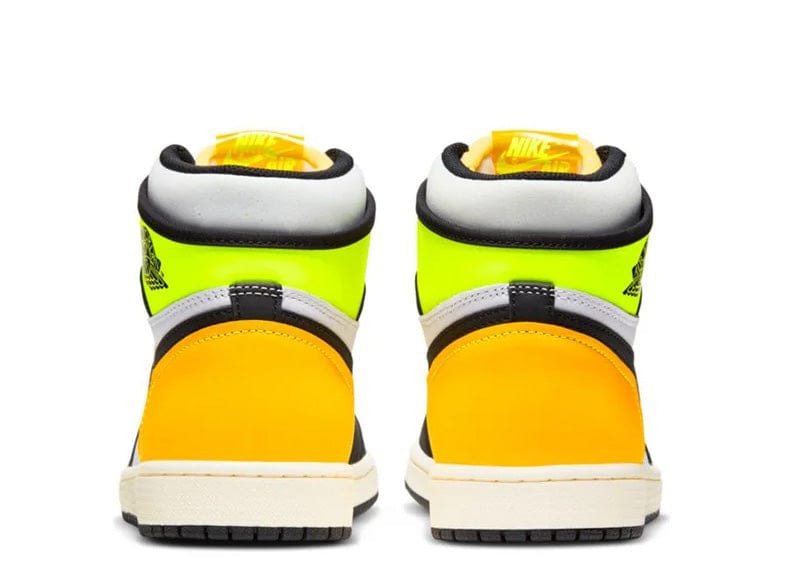 Jordan Retro High White Black Volt University Gold (GS) – Court