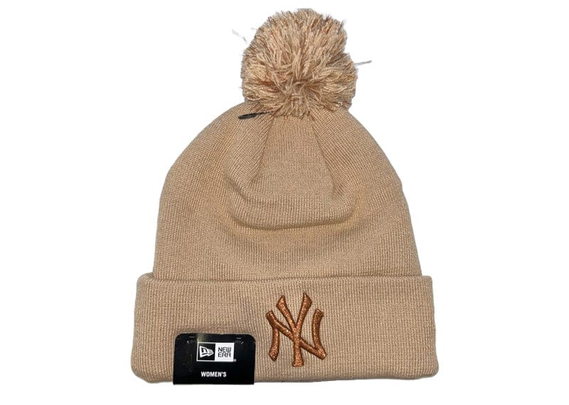 New Era Streetwear New York Yankees New Era Latte Pom Cuff Beanie