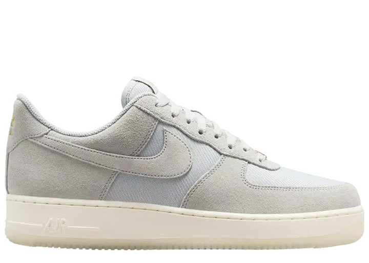 Nike Air Force 1 Low '07 LV8 Light Smoke Grey Metallic Gold Pale