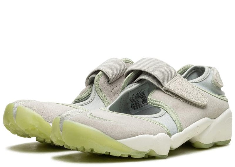 Nike Air Rift Light Bone Honey Dew Light Silver Sail (Women #39 s) Court Nike Air Rift Light Bone Honey Dew Light Silver Sail (Women #39 s) Court