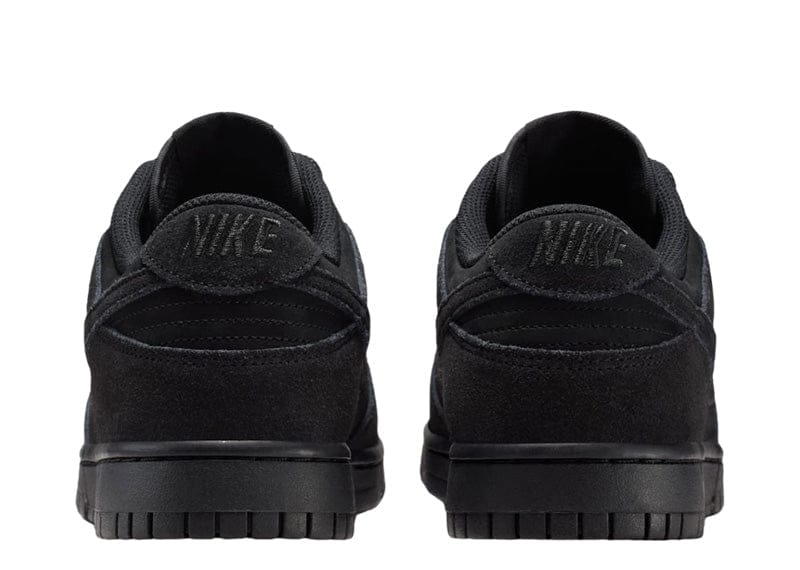blackout dunks