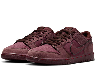 Nike sneakers Nike SB Dunk Low City Of Love Burgundy Crush