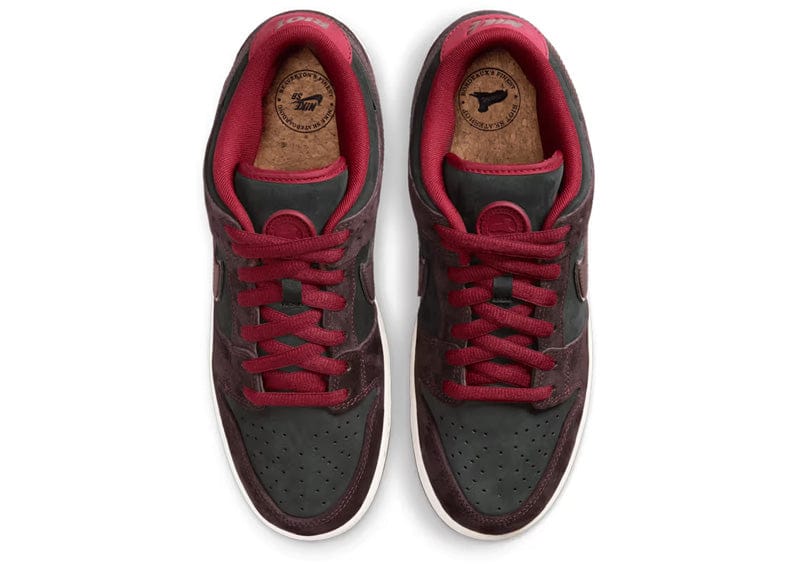 Nike SB Dunk Low Riot Skateshop – Court Order