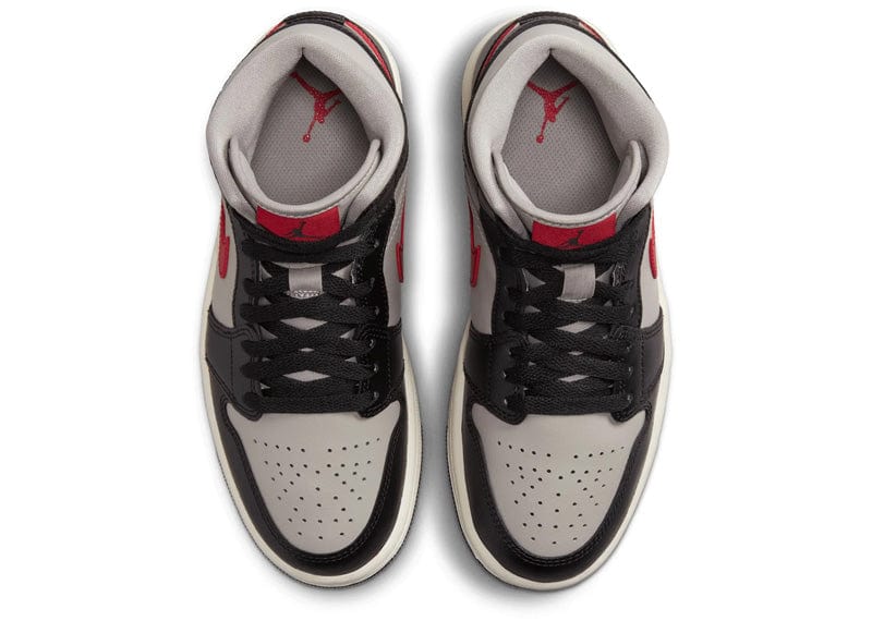 Nike Sneakers Womens Air Jordan 1 Mid &