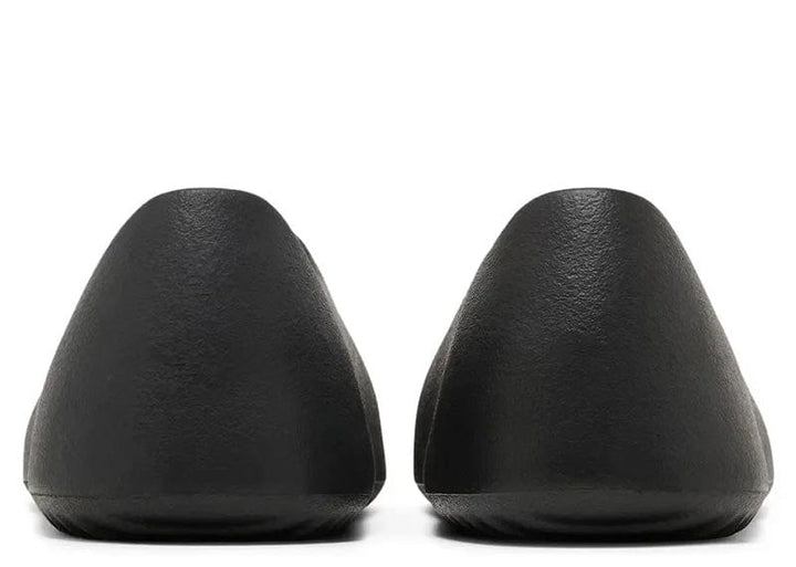 yeezy-yzy-sl-01-black-sneakers