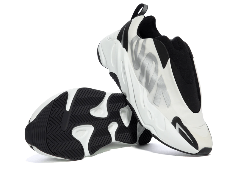 black white yeezy 700
