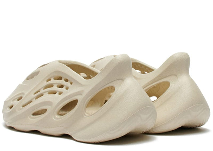 adidas-yeezy-foam-rnnr-sand-